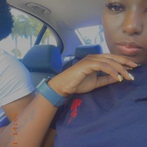 Meet your Posher, Camille